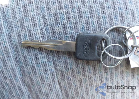 1998 Ford F-150 Lariat/Standard/Xl/Xlt z USA, uszkodzony, nr VIN 1FTRX18L7WKA51130